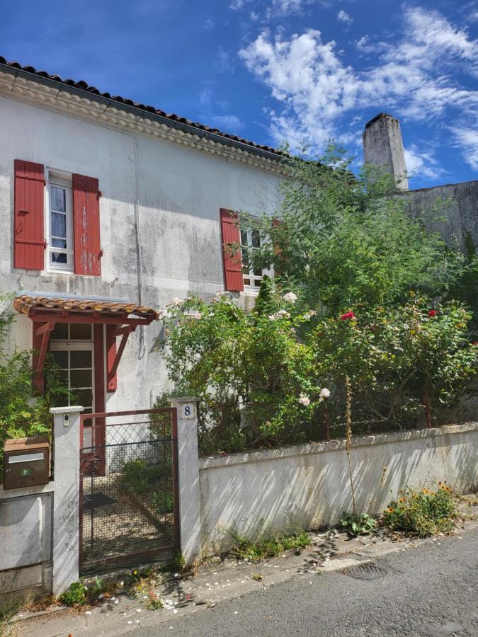 La Maison Rouge Paisible Maison De Pays Saujon Zewnętrze zdjęcie